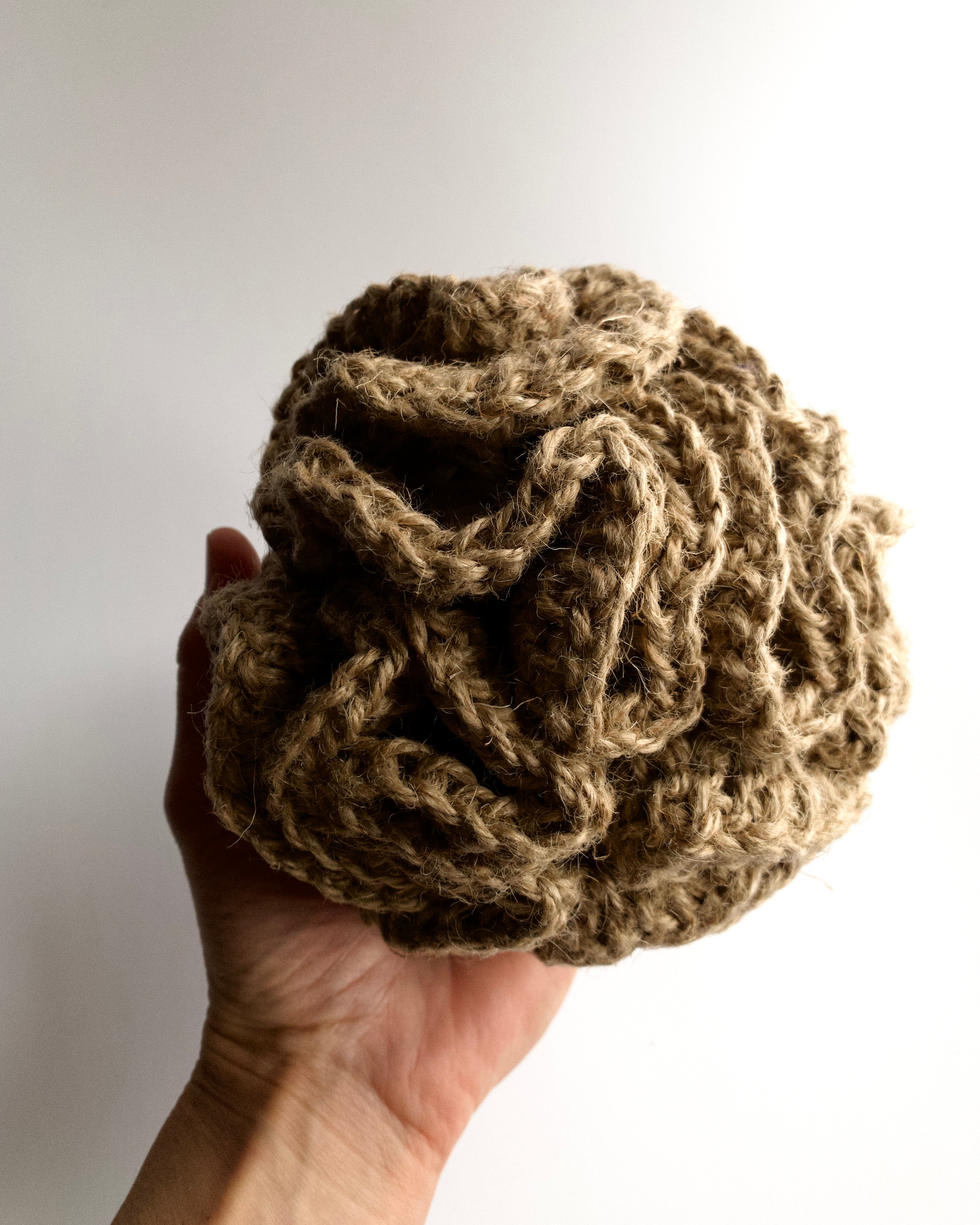 Jute bath and sauna sponge - ball, size L